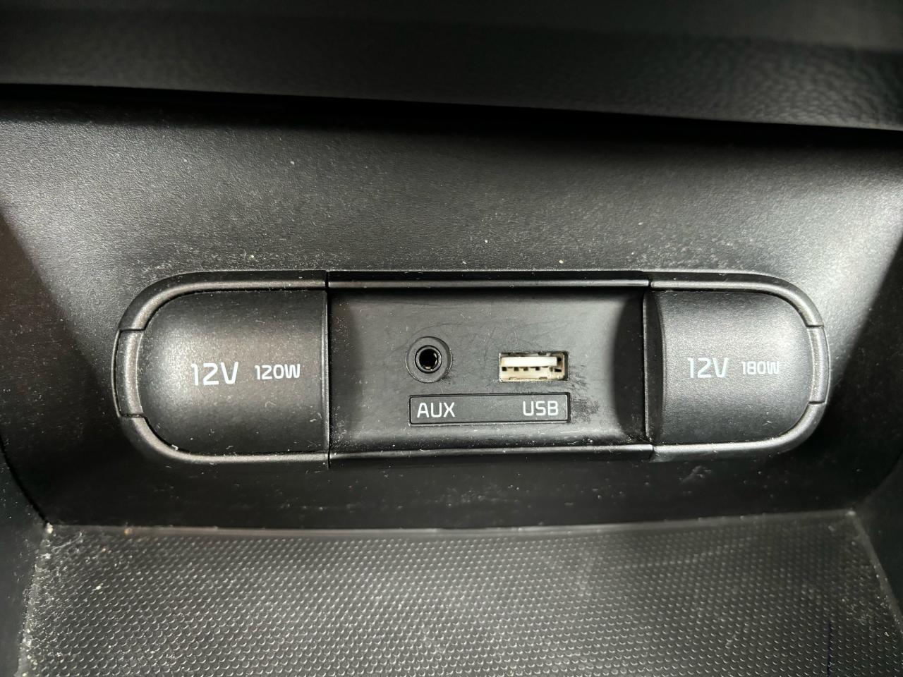 2019 Kia Soul EX+, Heated Seats, Back-Up-Camera, Alloy Wheels - Photo #15