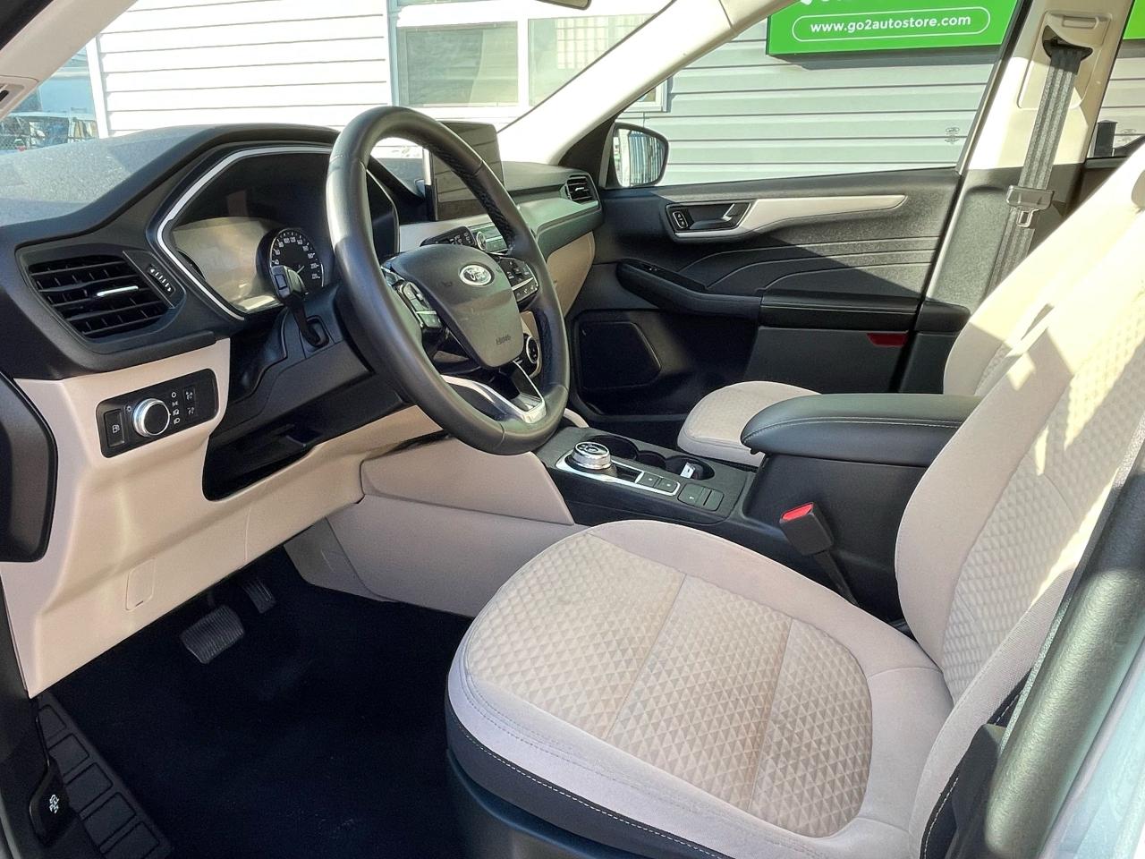 2022 Ford Escape SE Hybrid - Photo #7
