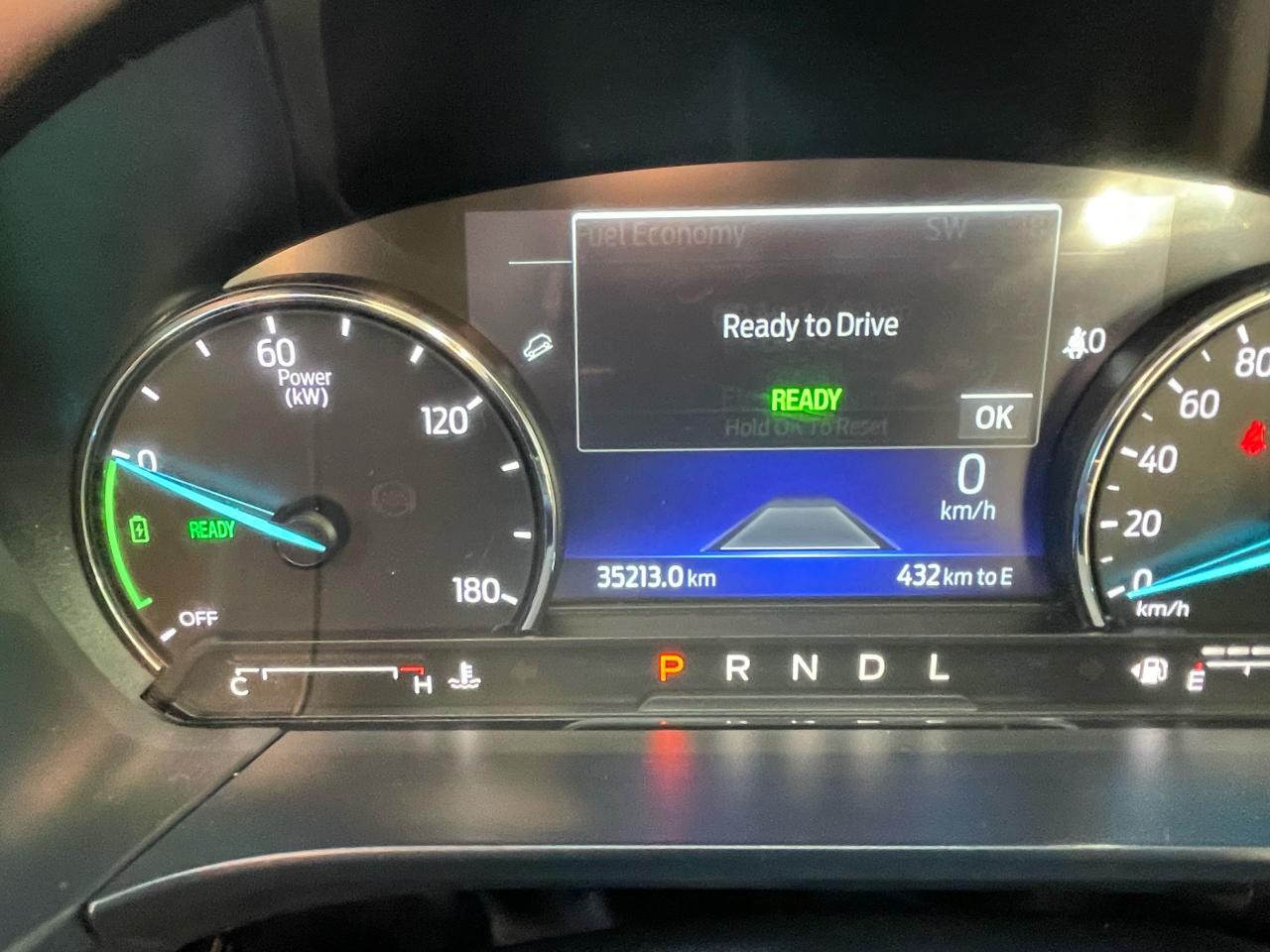 2022 Ford Escape SE Hybrid - Photo #8