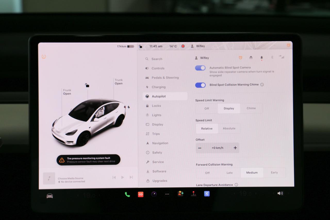 2021 Tesla Model Y DUAL MOTOR - LONG RANGE|7 SEATER|FSD COMPUTER - Photo #17