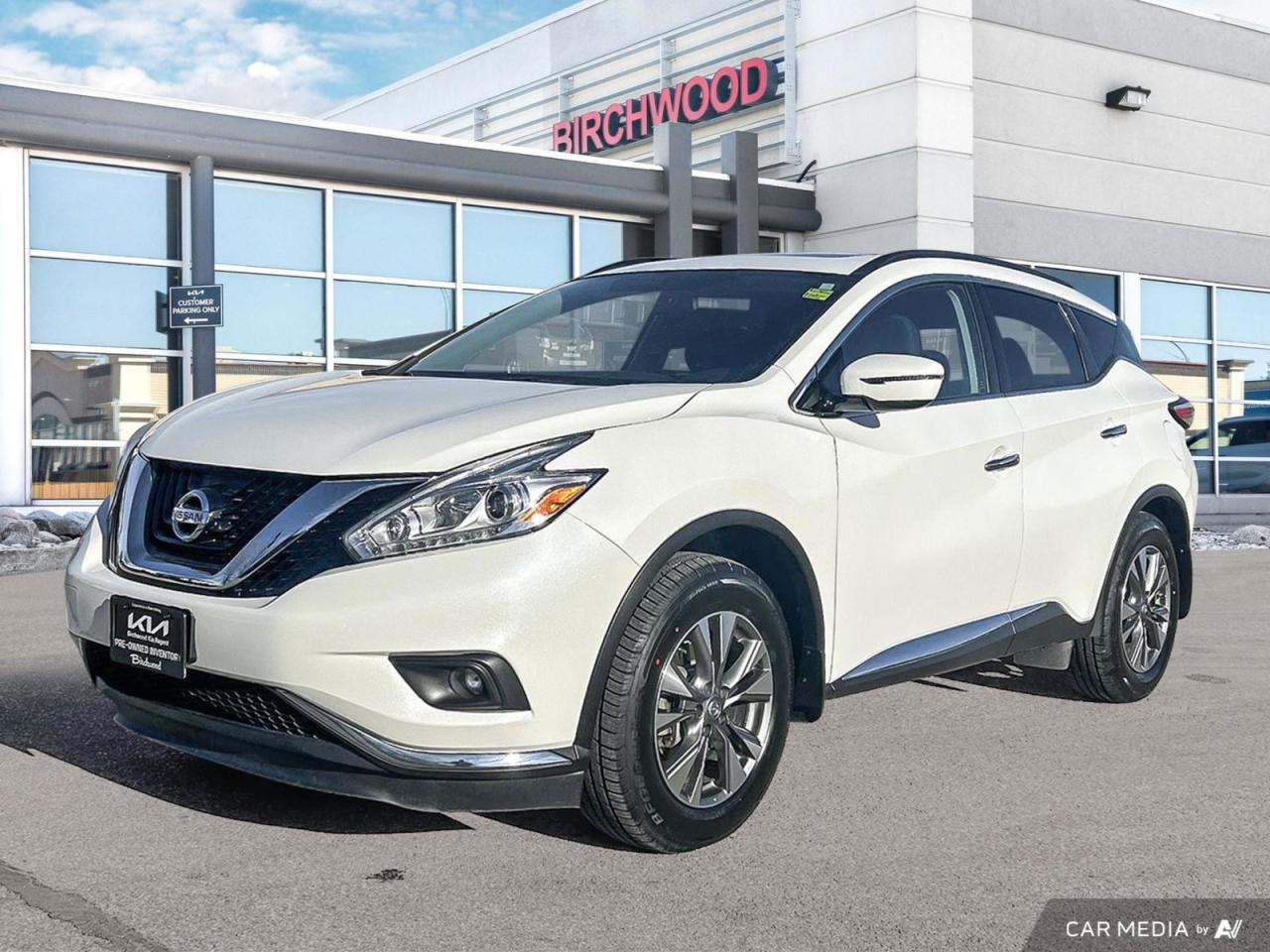 Used 2017 Nissan Murano SV AWD | Leather | Heated Seats | Rear View Camera for sale in Winnipeg, MB