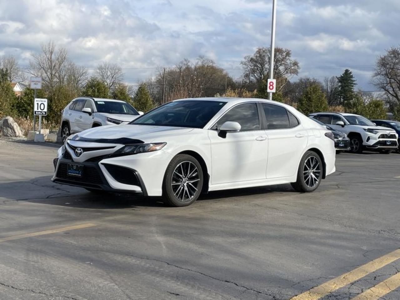 Used 2021 Toyota Camry SE Upgrade AWD, Leather, Sunroof, Heated Seats, CarPlay + Android, Power Seat, Rear Camera for sale in Guelph, ON