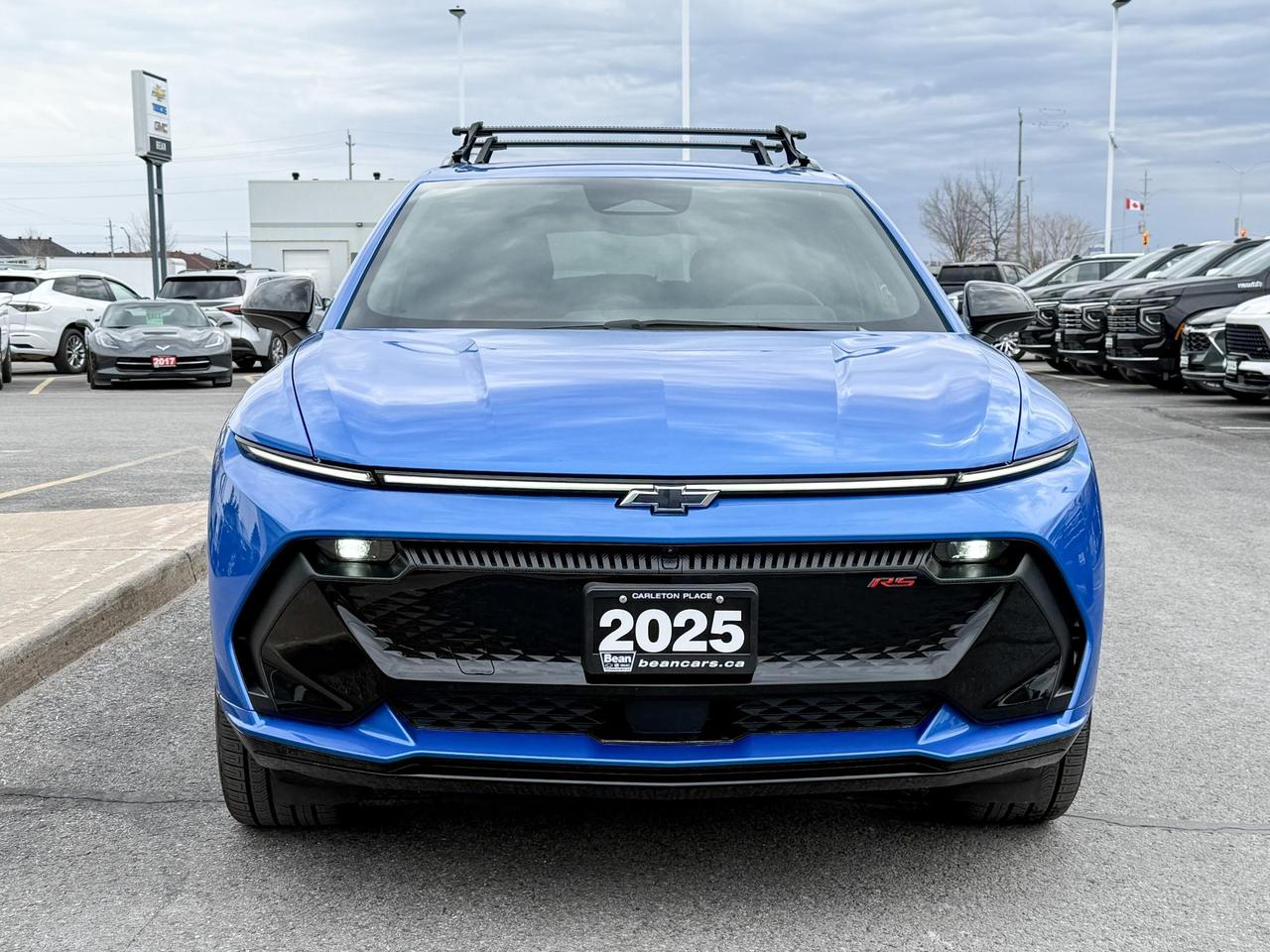 2025 Chevrolet Equinox EV RS FULLY ELECTRIC WITH REMOTE START/ENTRY, HEATED SEATS, HEATED STEERING WHEEL, POWER LIFTGATE, HD SURROUND VISION Photo