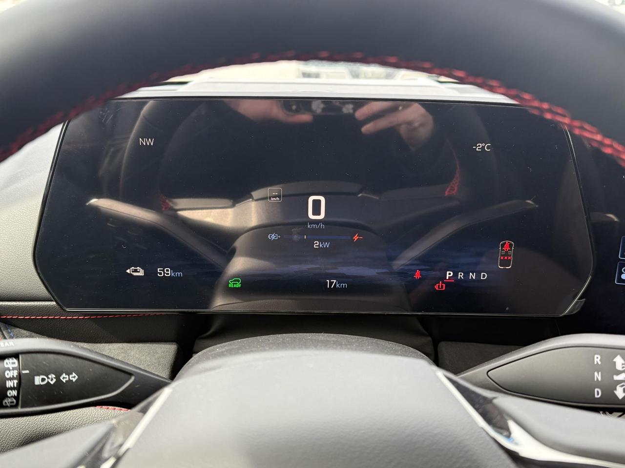 2025 Chevrolet Blazer EV RS FULLY ELECTRIC WITH REMOTE START/ENTRY, SUNROOF, HEATED SEATS, VENTILATED SEATS, HEATED STEERING WHEEL, POWER LIFTGATE, HD SURROUND VISION Photo