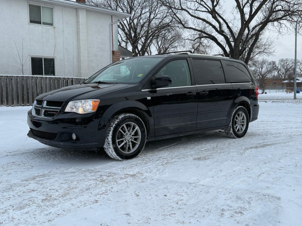 Used 2014 Dodge Grand Caravan SXT FWD *ZERO ACCIDENTS* *LOCAL* *DVD PLAYER* * for sale in Winnipeg, MB