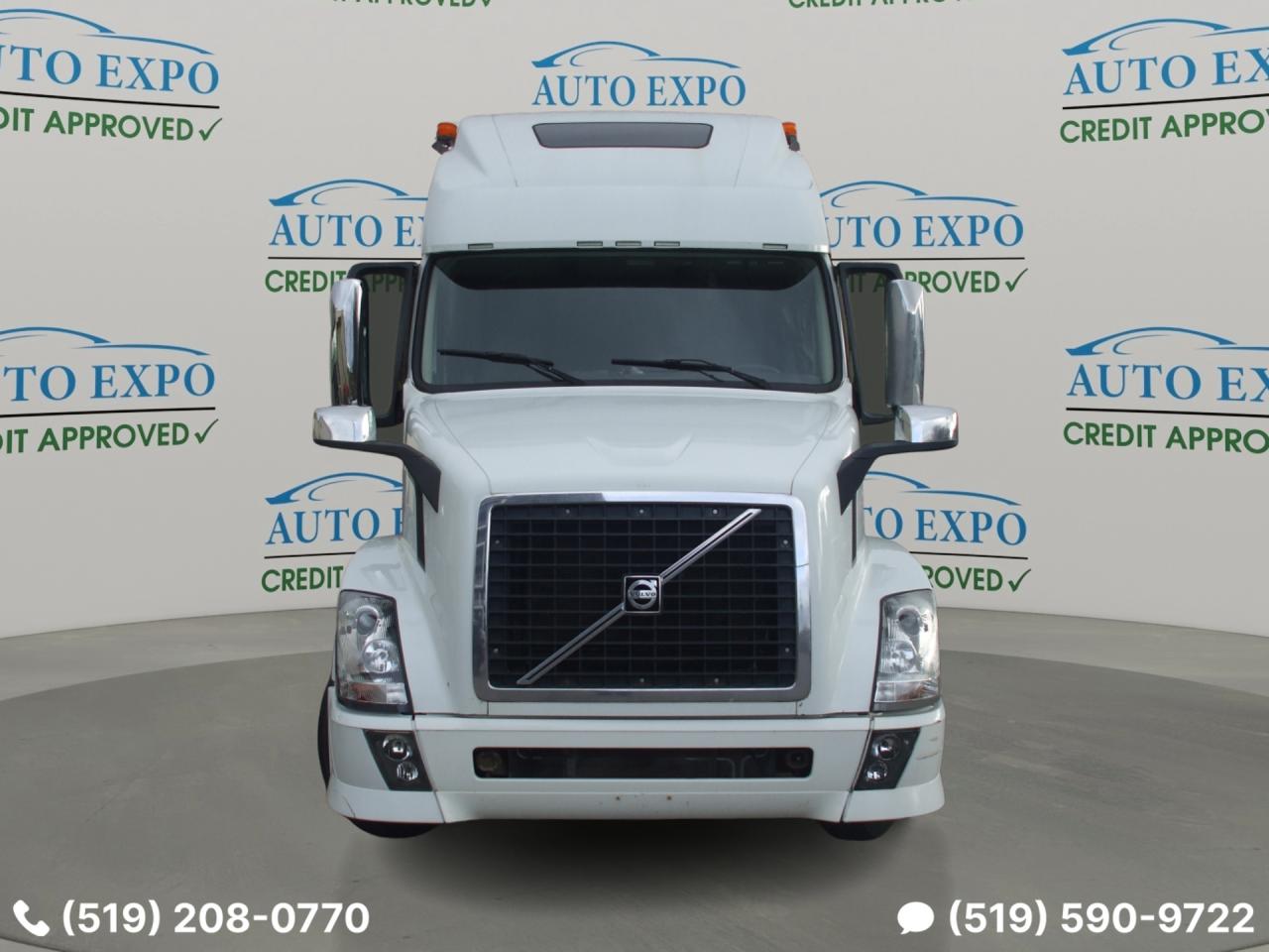 2013 Volvo VNL VNL D13 Engine,780,New Brakes,Certified - Photo #7