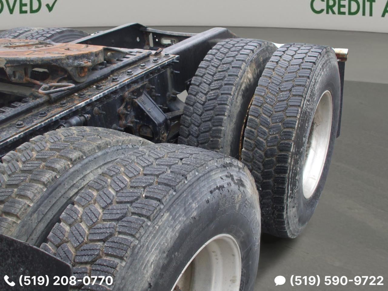 2013 Volvo VNL VNL D13 Engine,780,New Brakes,Certified - Photo #9