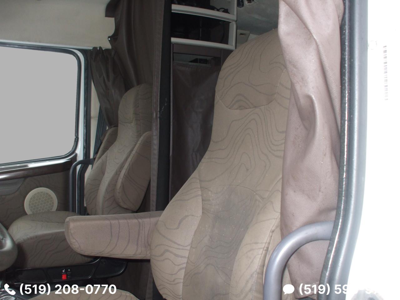 2013 Volvo VNL VNL D13 Engine,780,New Brakes,Certified - Photo #10