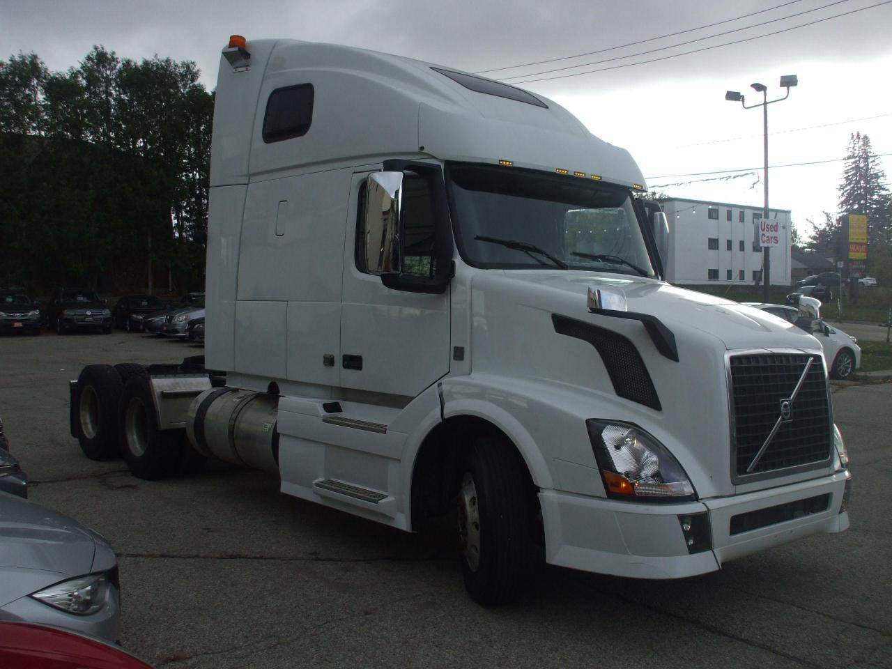 2013 Volvo VNL VNL D13 Engine,780,Rebuilt Transmission,New Brakes