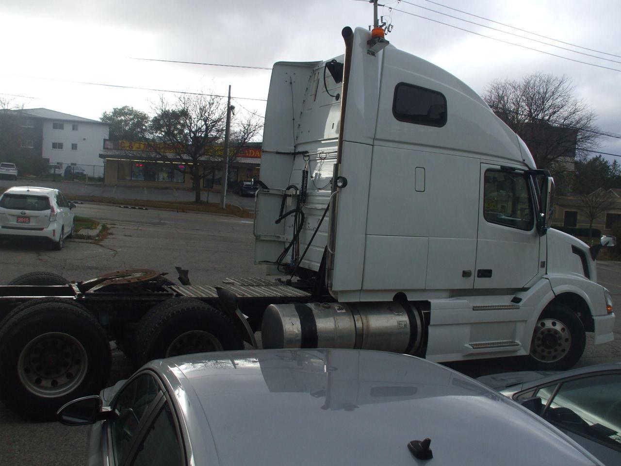 2013 Volvo VNL VNL D13 Engine,780,Rebuilt Transmission,New Brakes