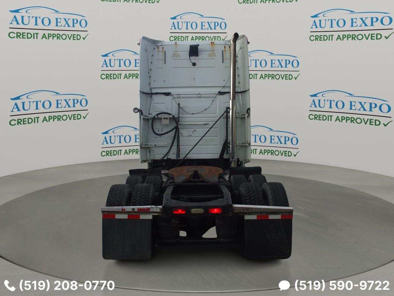 2013 Volvo VNL VNL D13 Engine,780,New Brakes,Certified