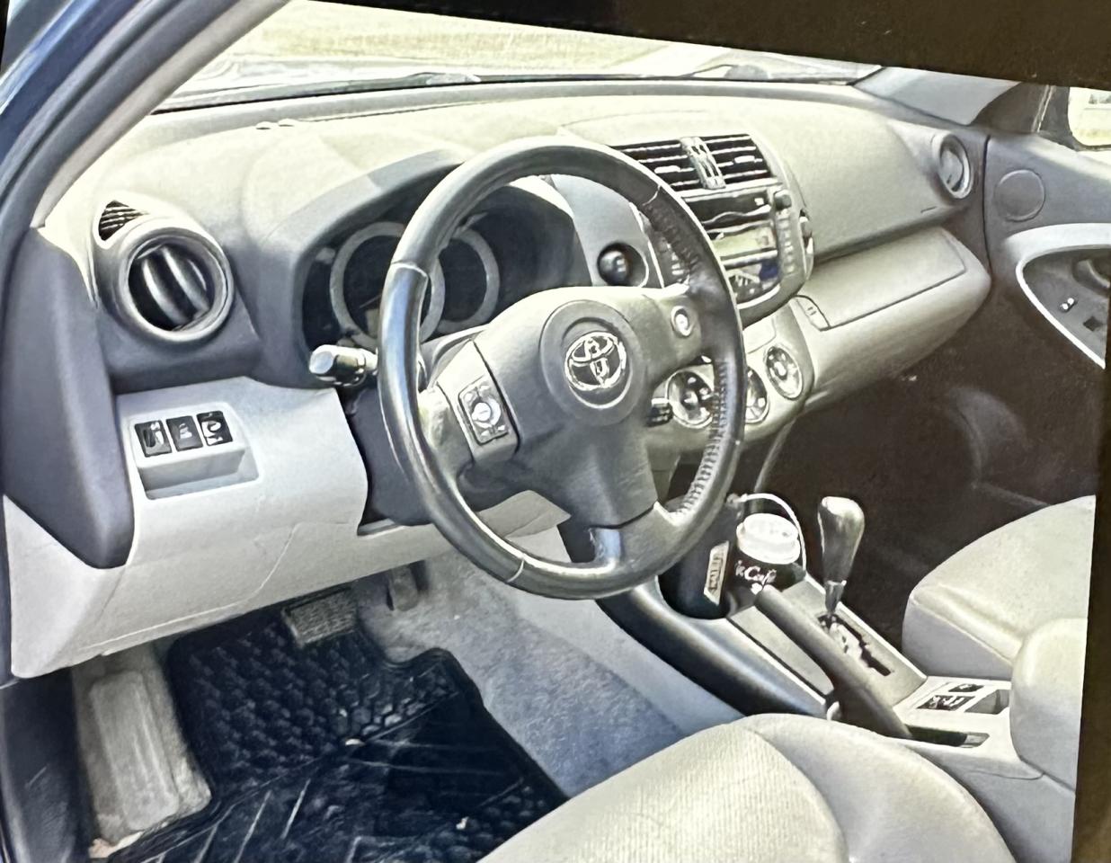 2010 Toyota RAV4 LIMITED  Photo2