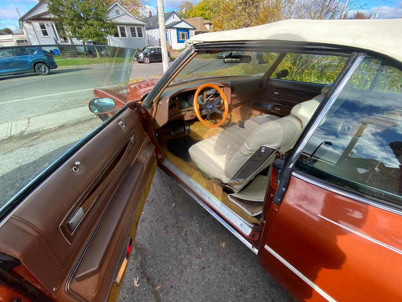 1975 Pontiac Bonneville Grandville Brougham Convertible-Runs Strong ! Photo2