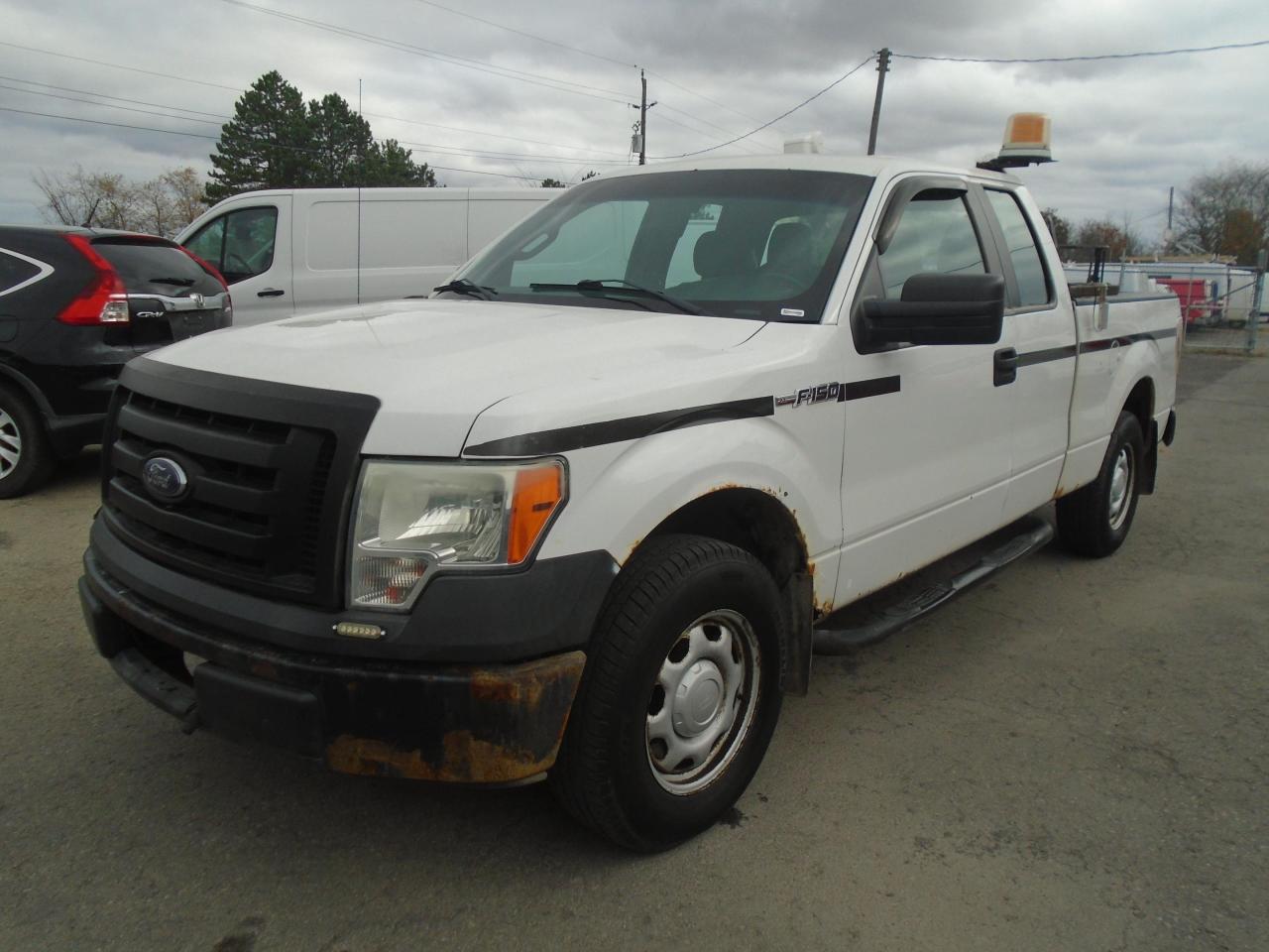 Used 2011 Ford F-150 2WD SuperCab 145 XL EXTENDED CAB STD for sale in Fenwick, ON