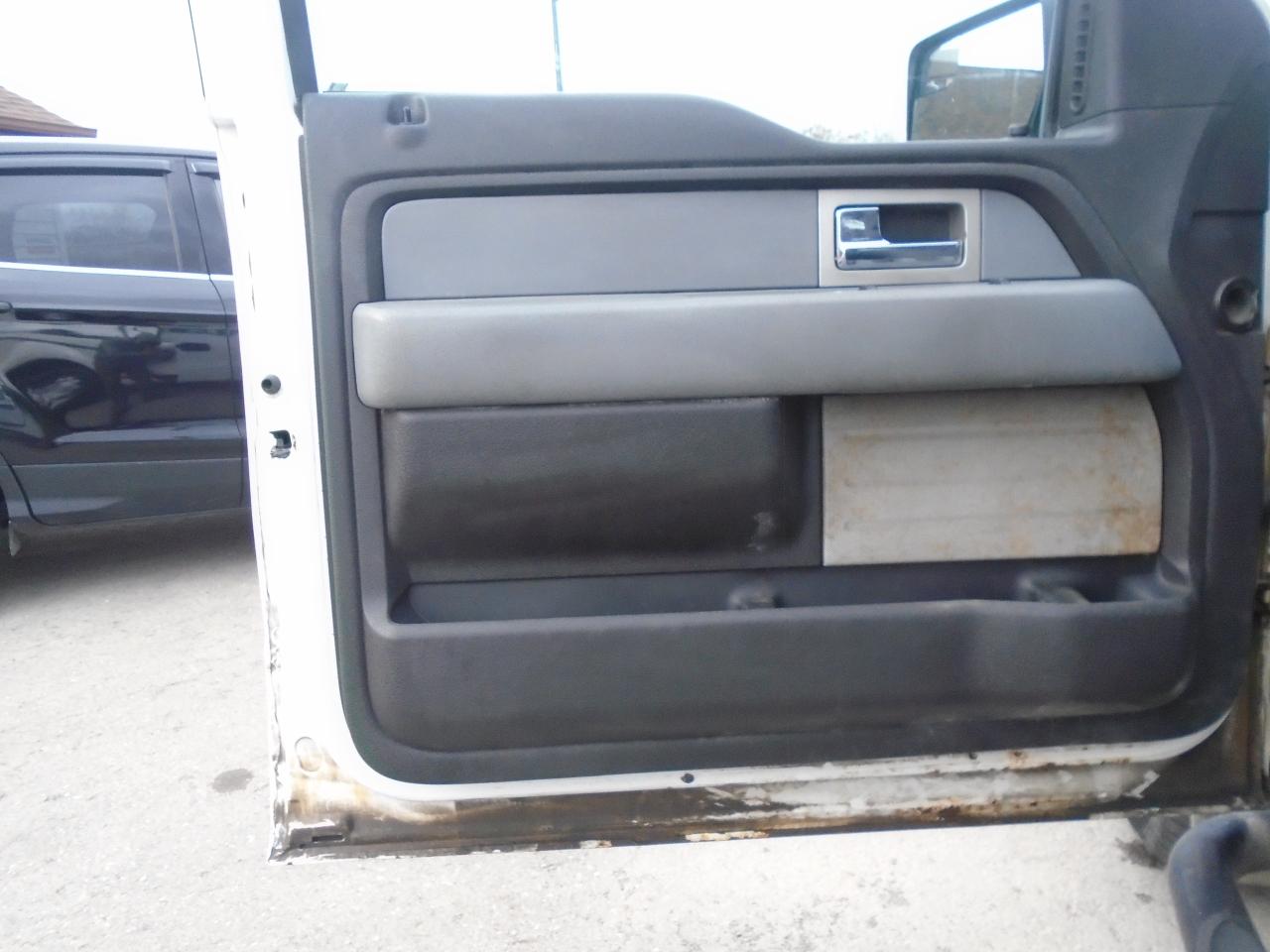 2011 Ford F-150 2WD SuperCab 145 XL EXTENDED CAB STD - Photo #10