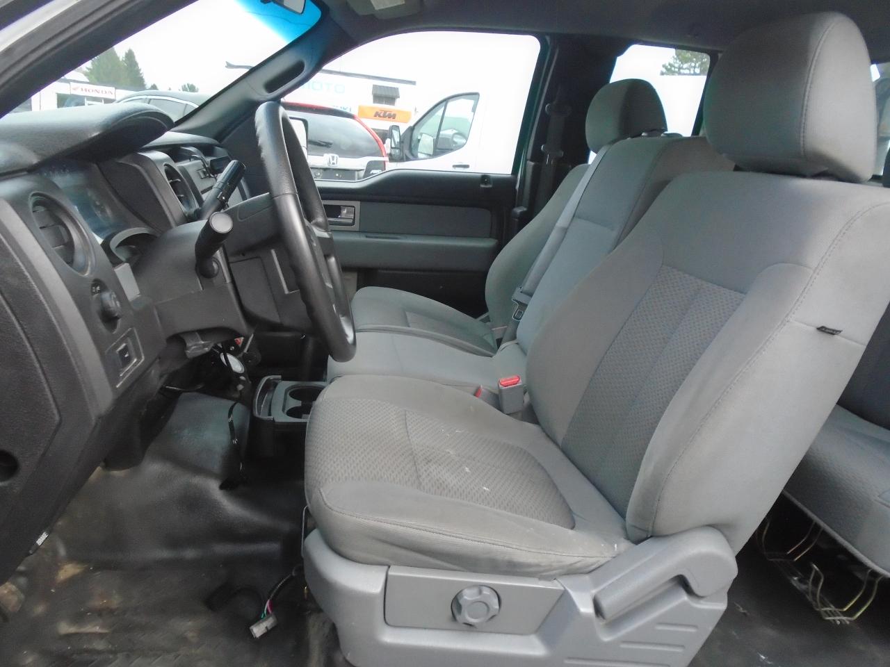 2011 Ford F-150 2WD SuperCab 145 XL EXTENDED CAB STD - Photo #11