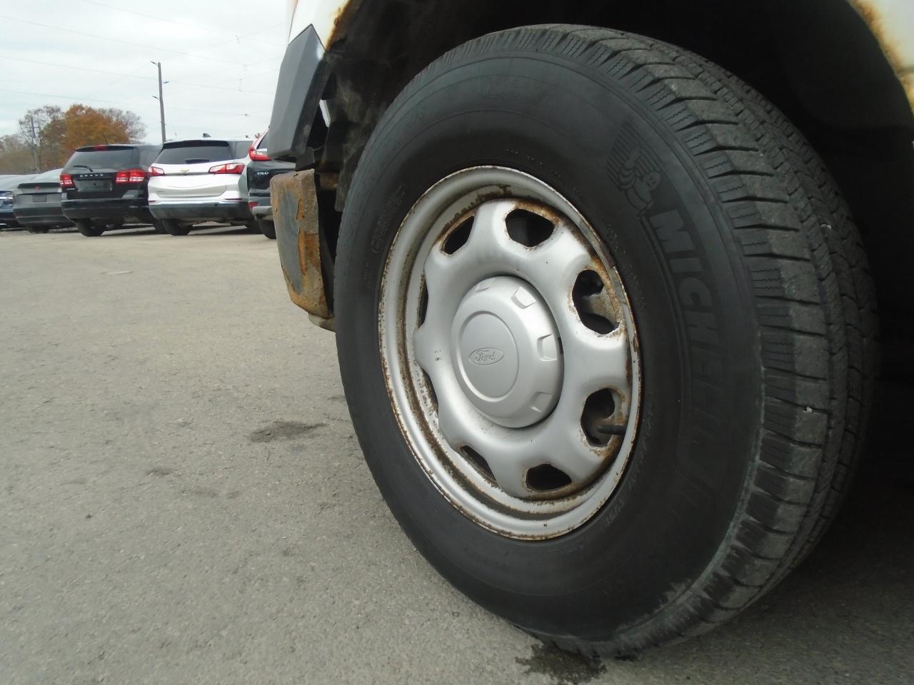 2011 Ford F-150 2WD SuperCab 145 XL EXTENDED CAB STD - Photo #24