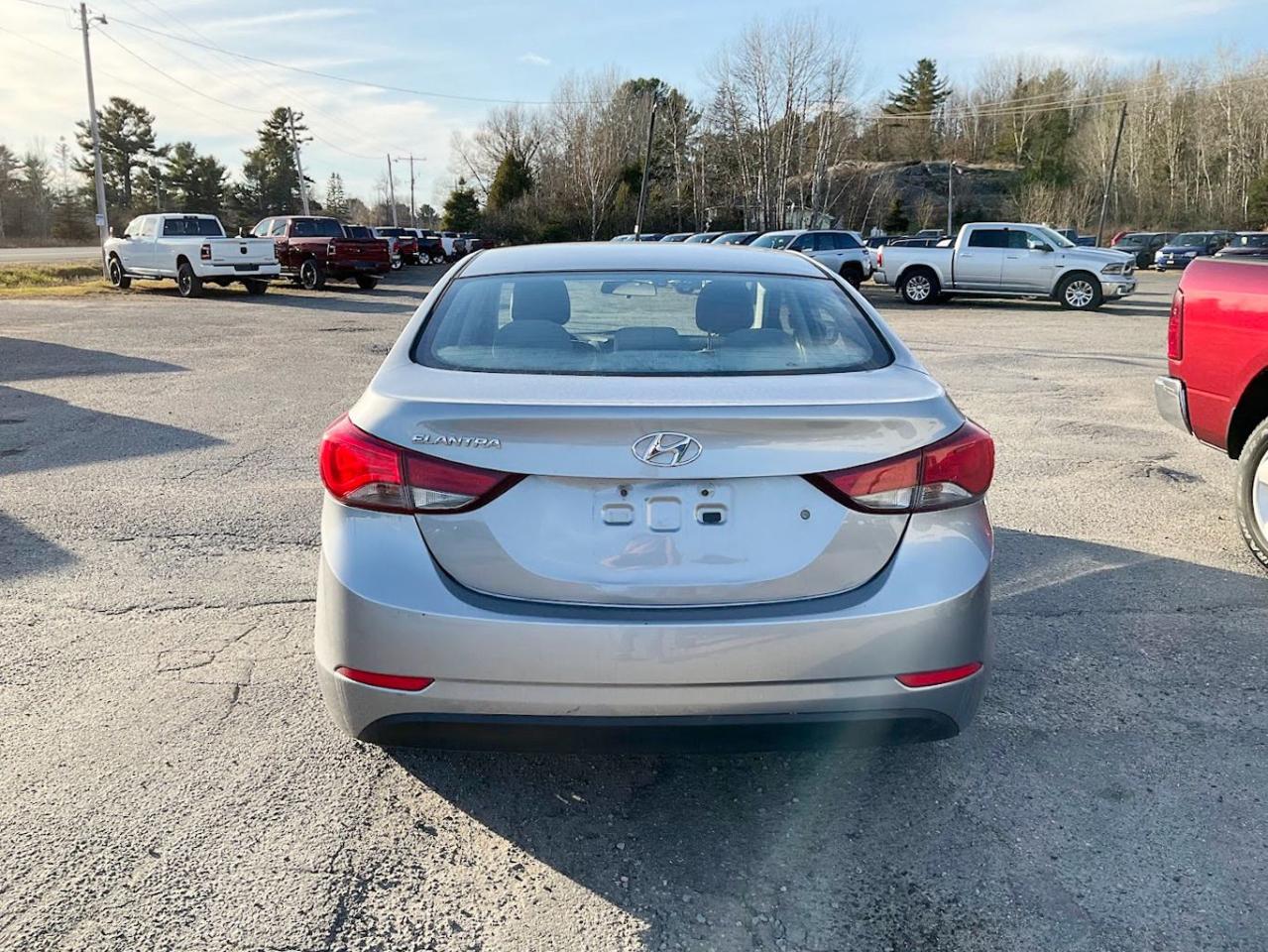 2016 Hyundai Elantra  Photo4