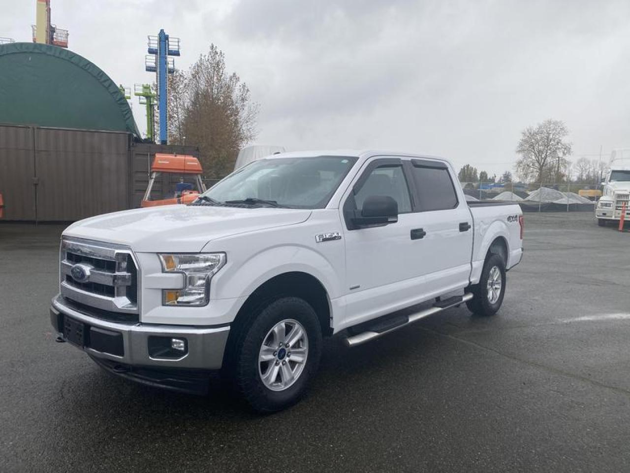 Used 2017 Ford F-150 XLT SuperCrew 5.5-ft. Bed 4WD for sale in Burnaby, BC