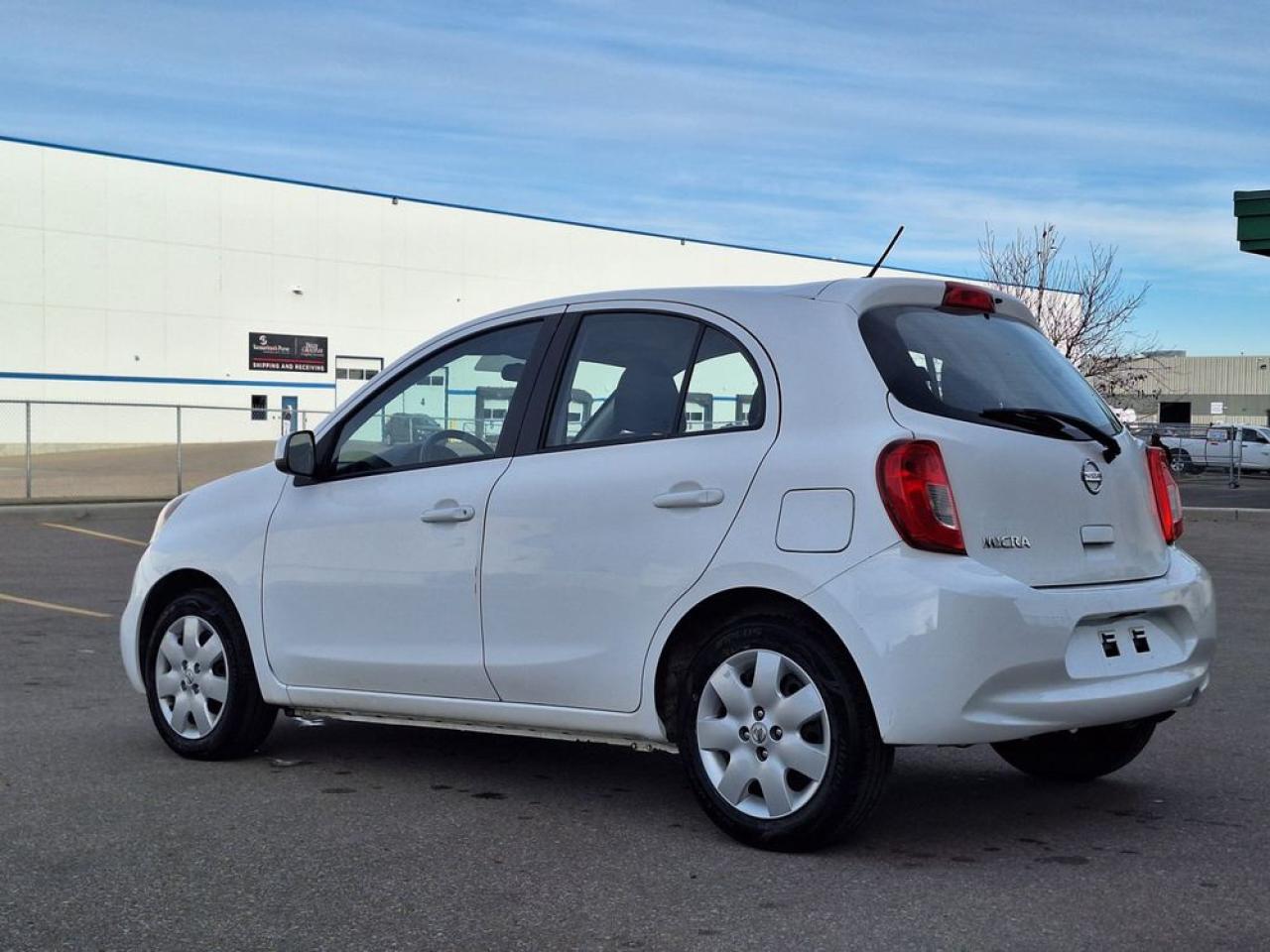 2017 Nissan Micra S |HANDS FREE CALLING  | DEMO SPECIAL Photo3