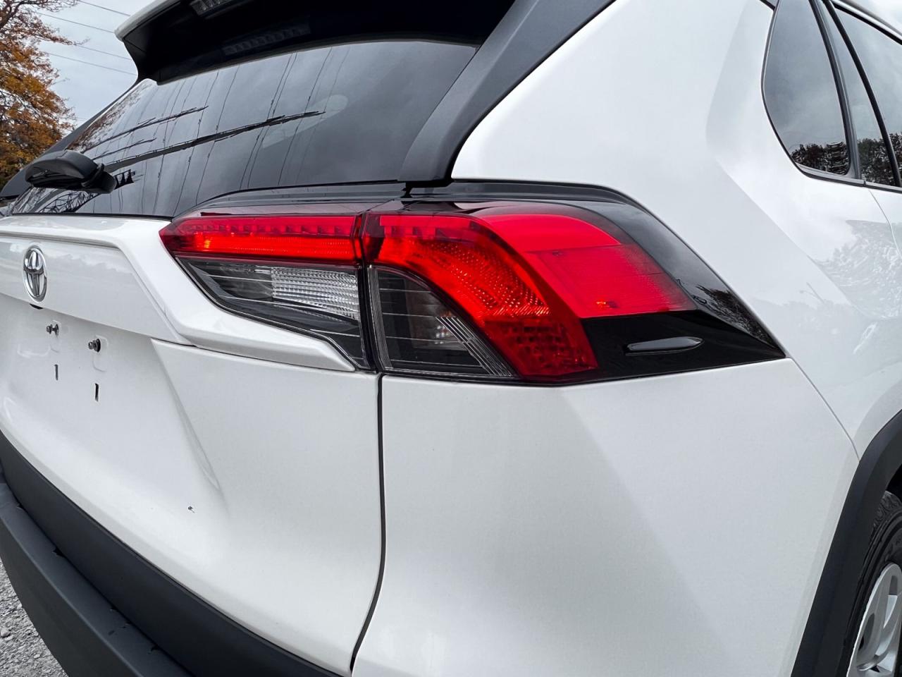 2021 Toyota RAV4 LE - Photo #7