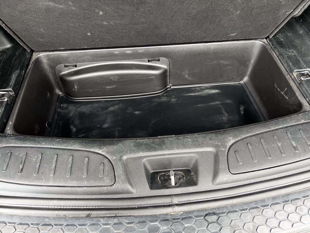 2018 Dodge Durango SXT AWD - Photo #21