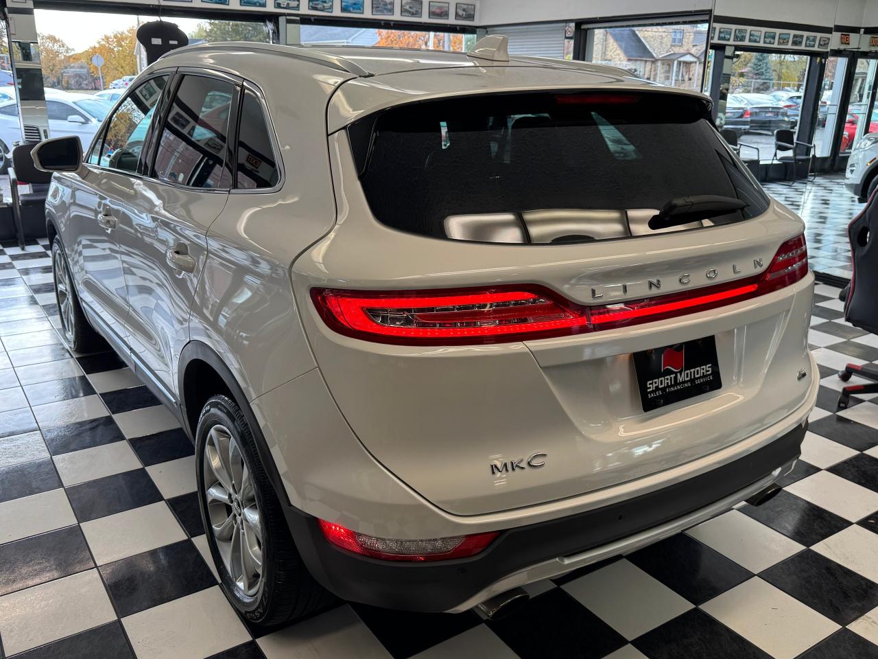 2016 Lincoln MKC Select AWD+GPS+Camera+Blind Spot+CLEAN CARFAX Photo6