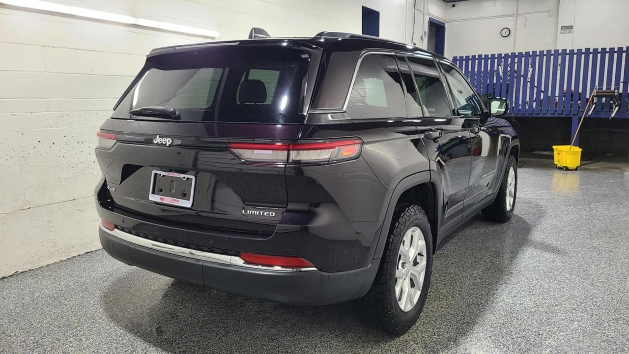 2023 Jeep Grand Cherokee  - Photo #4