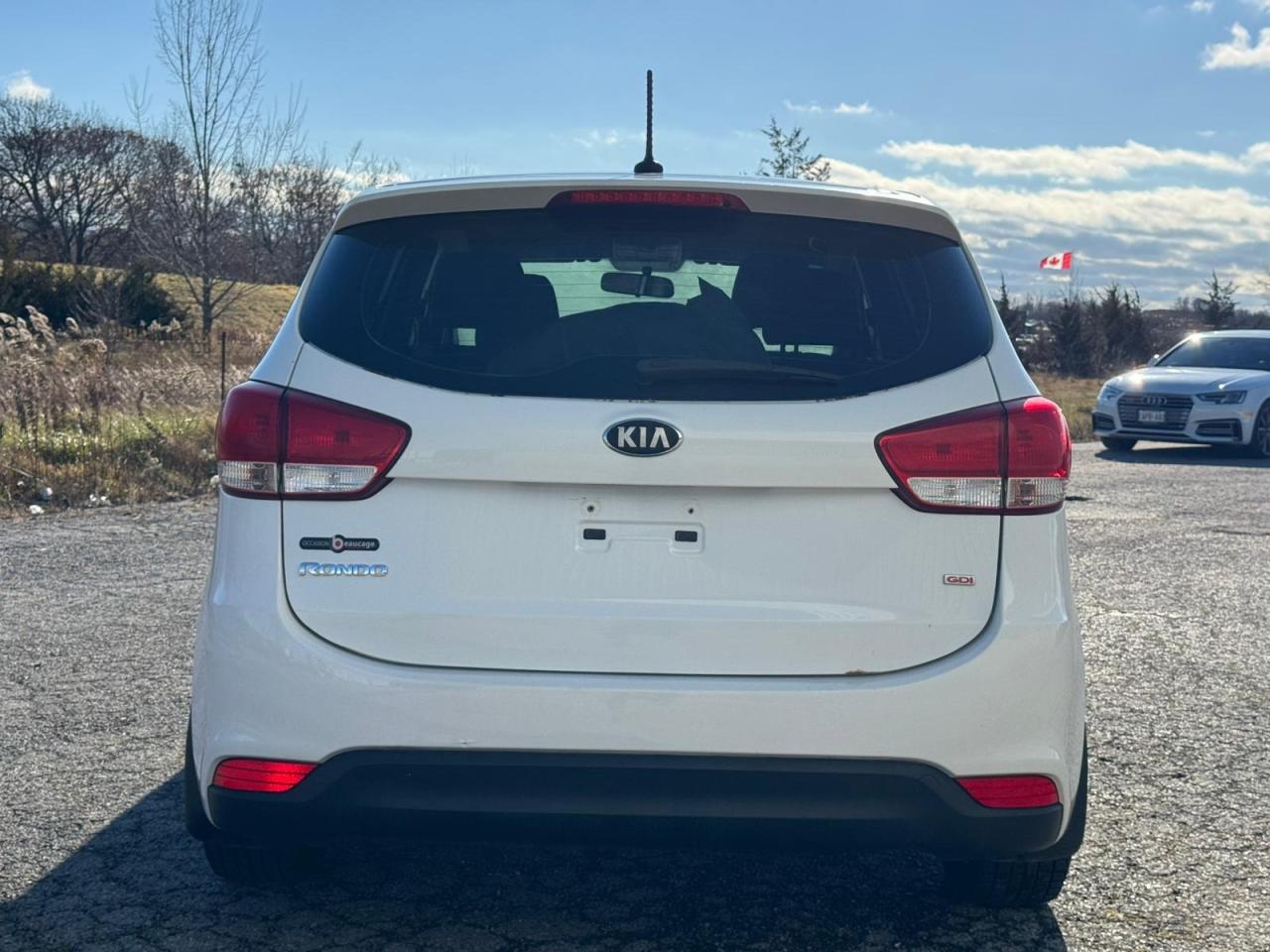 2014 Kia Rondo 6 SPEED | SERVICE RECORDS | HTD SEATS | BLUETOOTH Photo3
