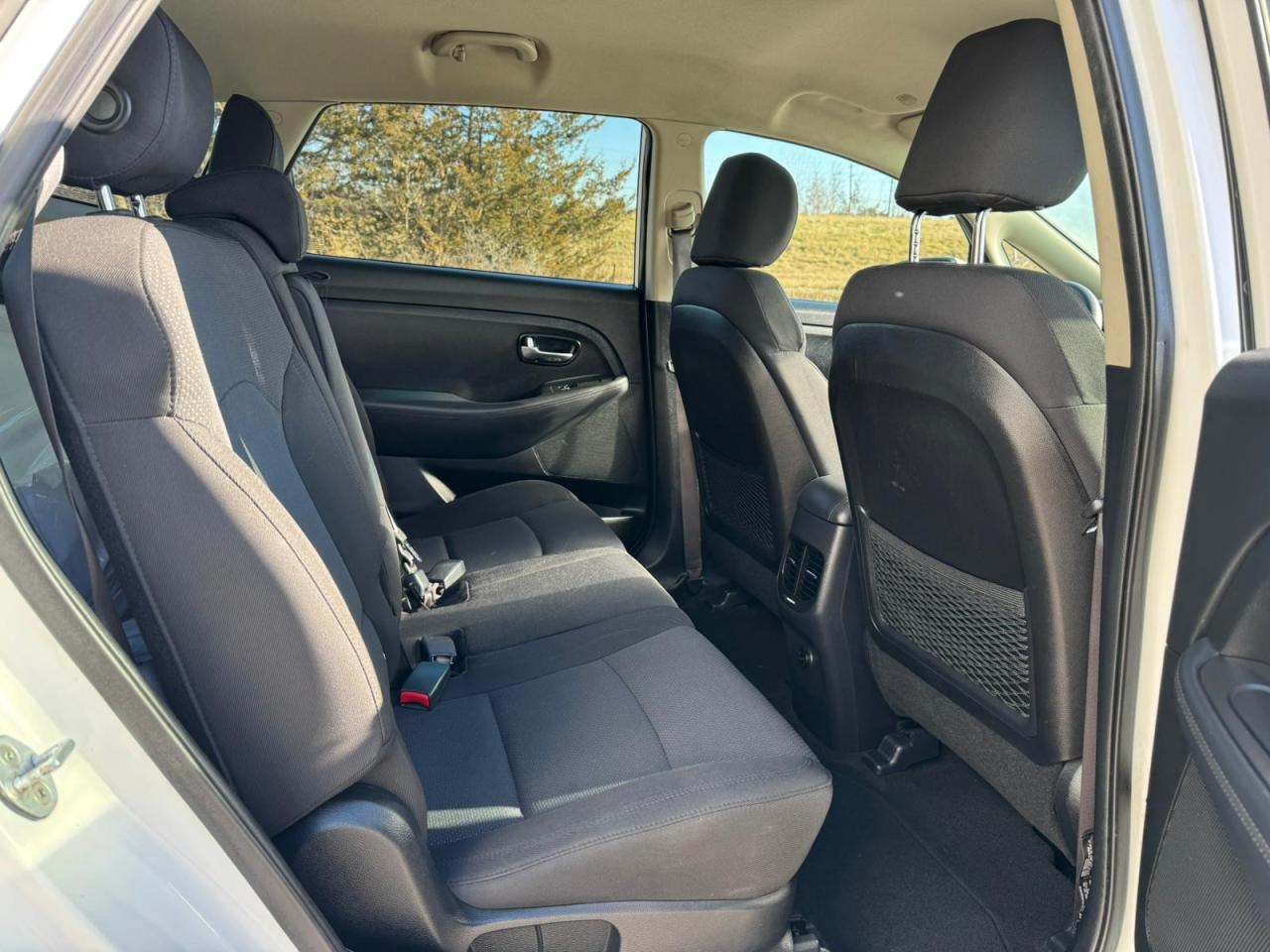 2014 Kia Rondo 6 SPEED | SERVICE RECORDS | HTD SEATS | BLUETOOTH Photo9