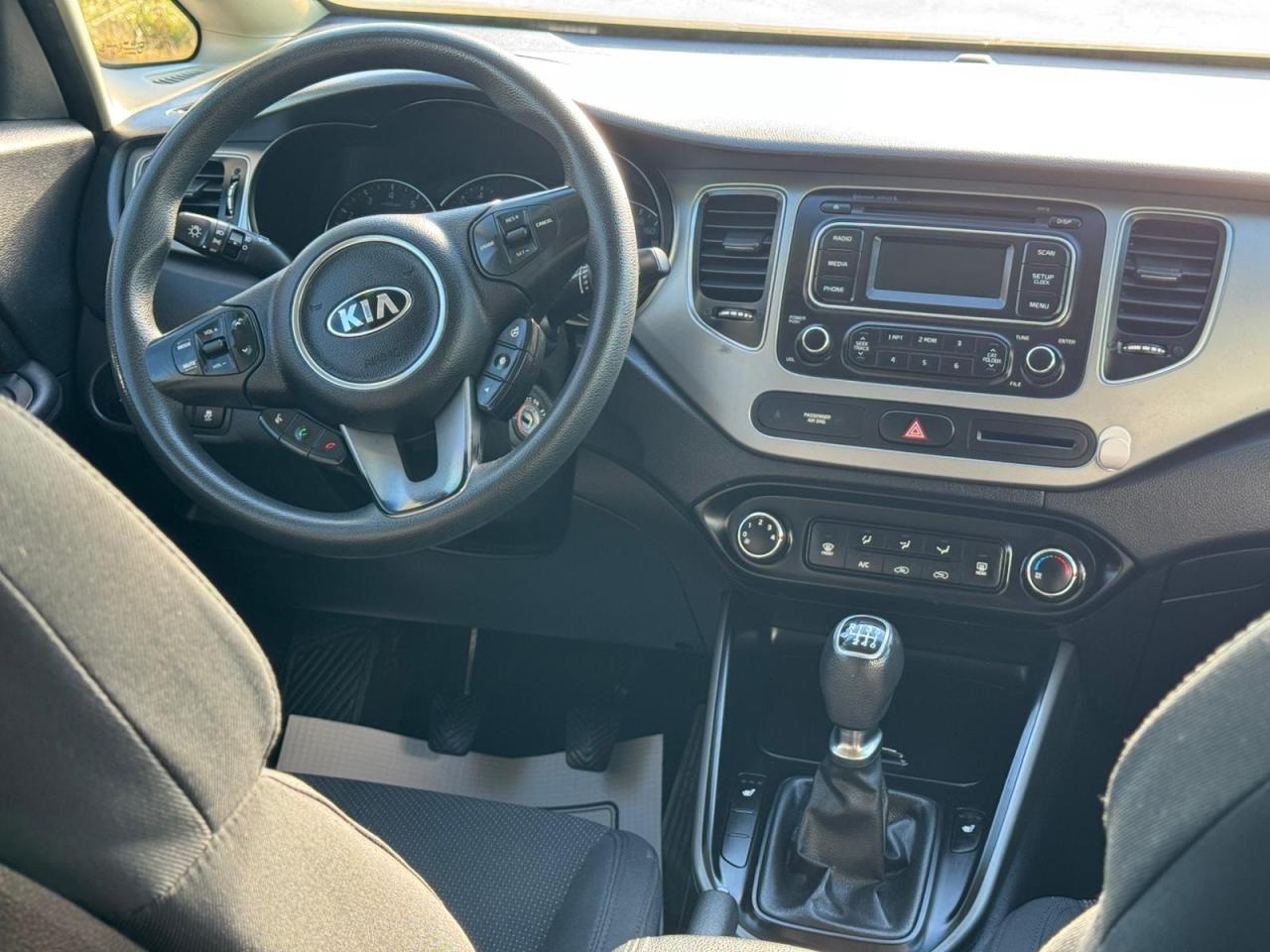 2014 Kia Rondo 6 SPEED | SERVICE RECORDS | HTD SEATS | BLUETOOTH Photo10