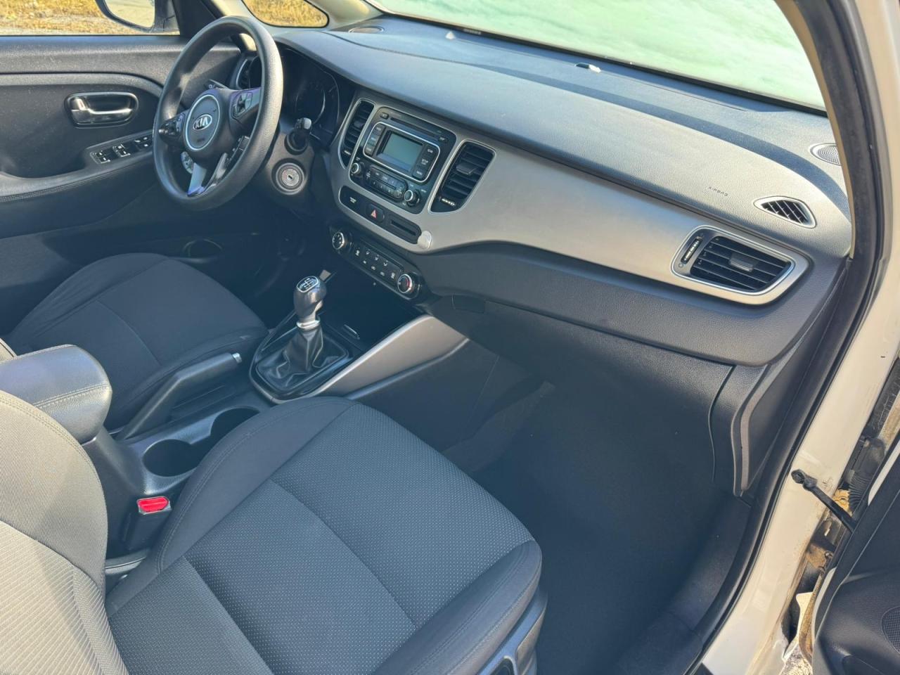 2014 Kia Rondo 6 SPEED | SERVICE RECORDS | HTD SEATS | BLUETOOTH Photo7