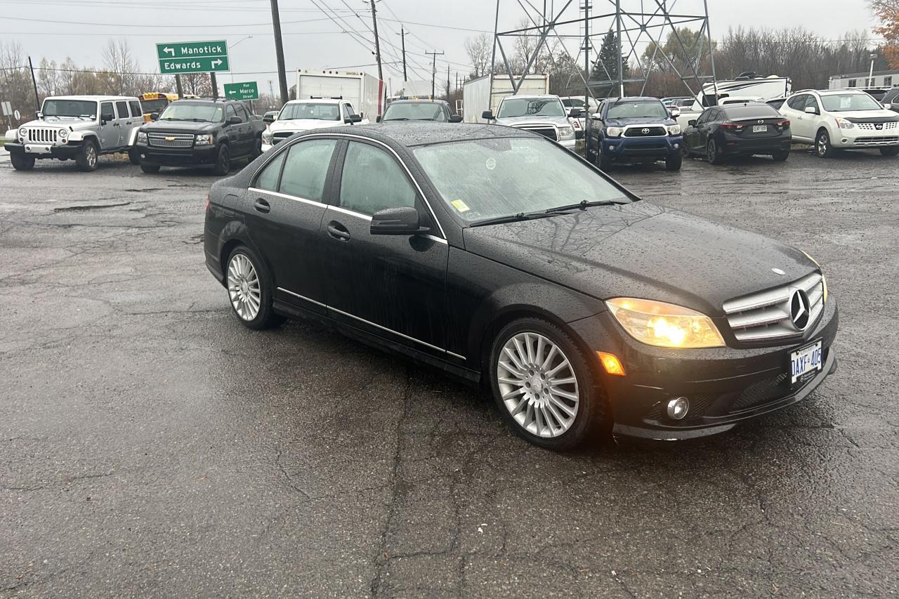 2010 Mercedes-Benz C-Class C 250 - Photo #2