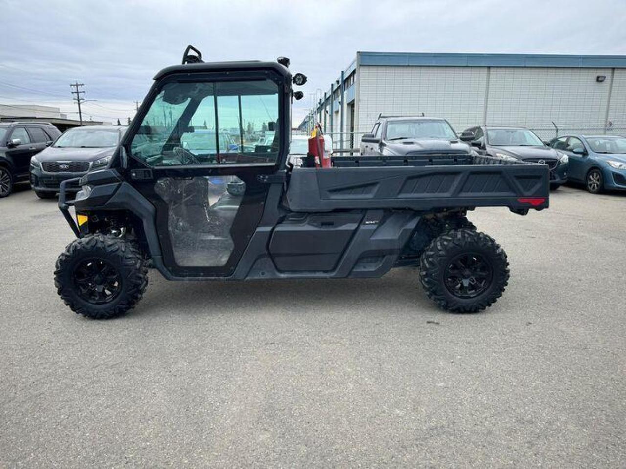 2020 Can-Am DEFENDER XT CAB HD10 $129 B/W - Photo #2