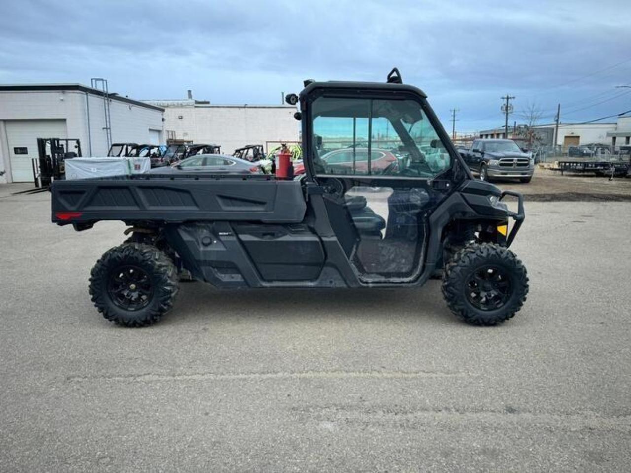 2020 Can-Am DEFENDER XT CAB HD10 $129 B/W - Photo #5