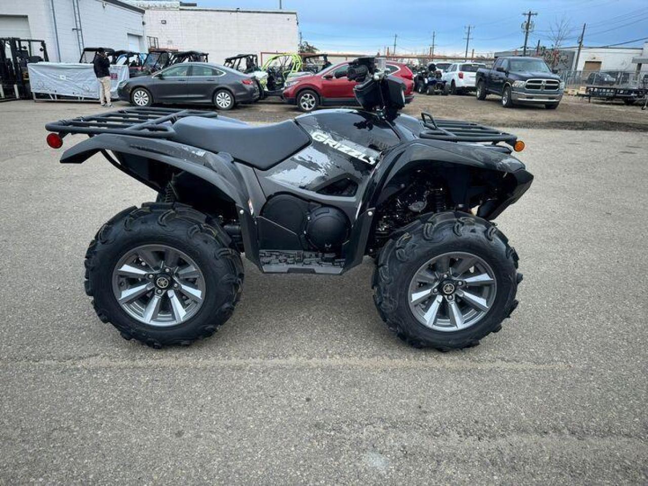 2025 Yamaha Grizzly 700 EPS SE $114 B/W - Photo #5