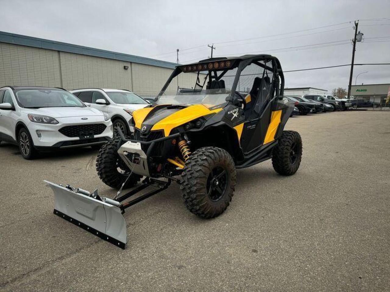 Used 2015 Can-Am MAVERICK 1000 X RS $107 B/W for sale in Edmonton, AB