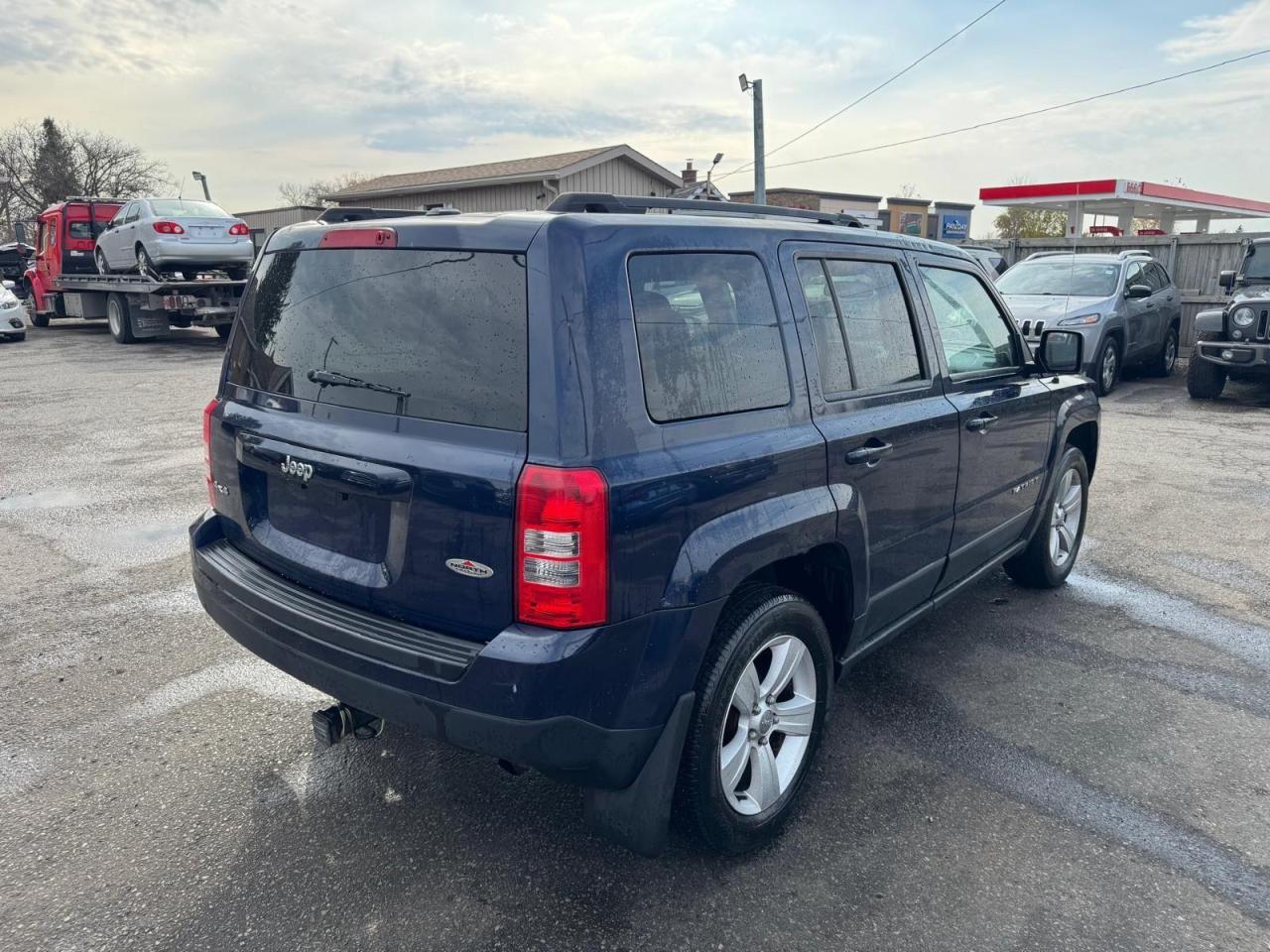 2012 Jeep Patriot NORTH, 4 CYL, 4X4, GREAT ON FUEL, AS IS - Photo #5