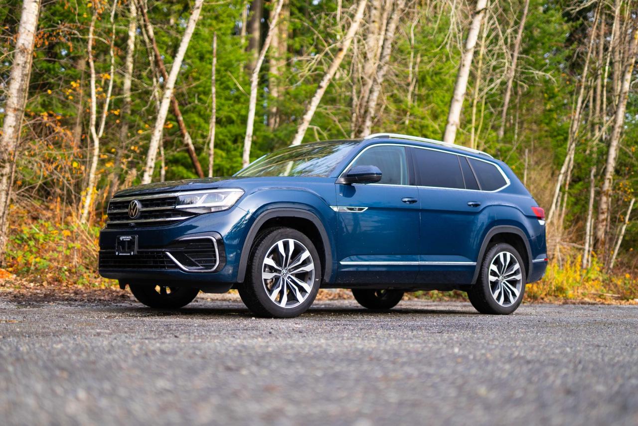 Used 2023 Volkswagen Atlas 3.6 FSI Execline for sale in Surrey, BC