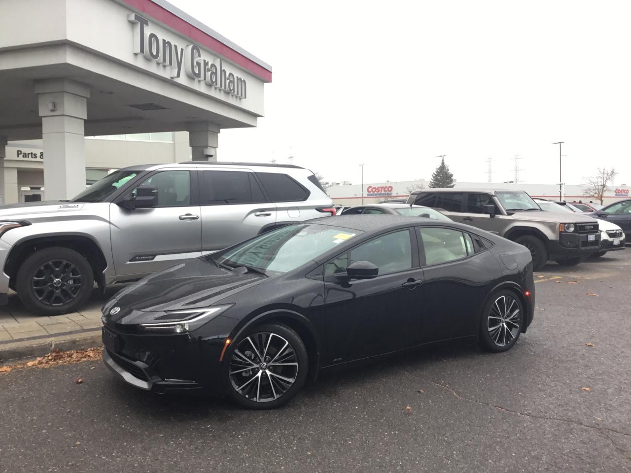 Used 2023 Toyota Prius Limited for sale in Ottawa, ON