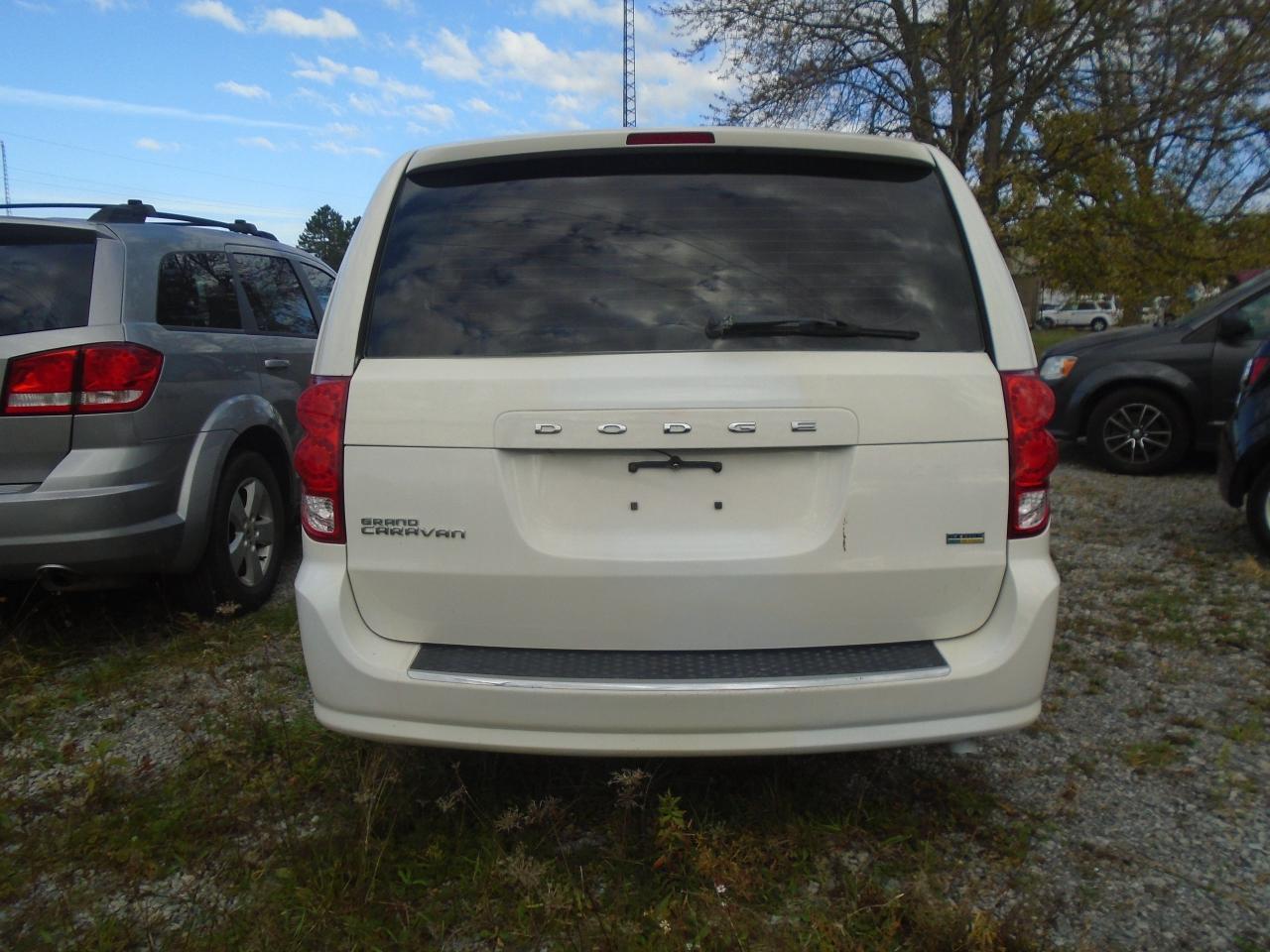 2013 Dodge Grand Caravan DUAL FUEL - Photo #6