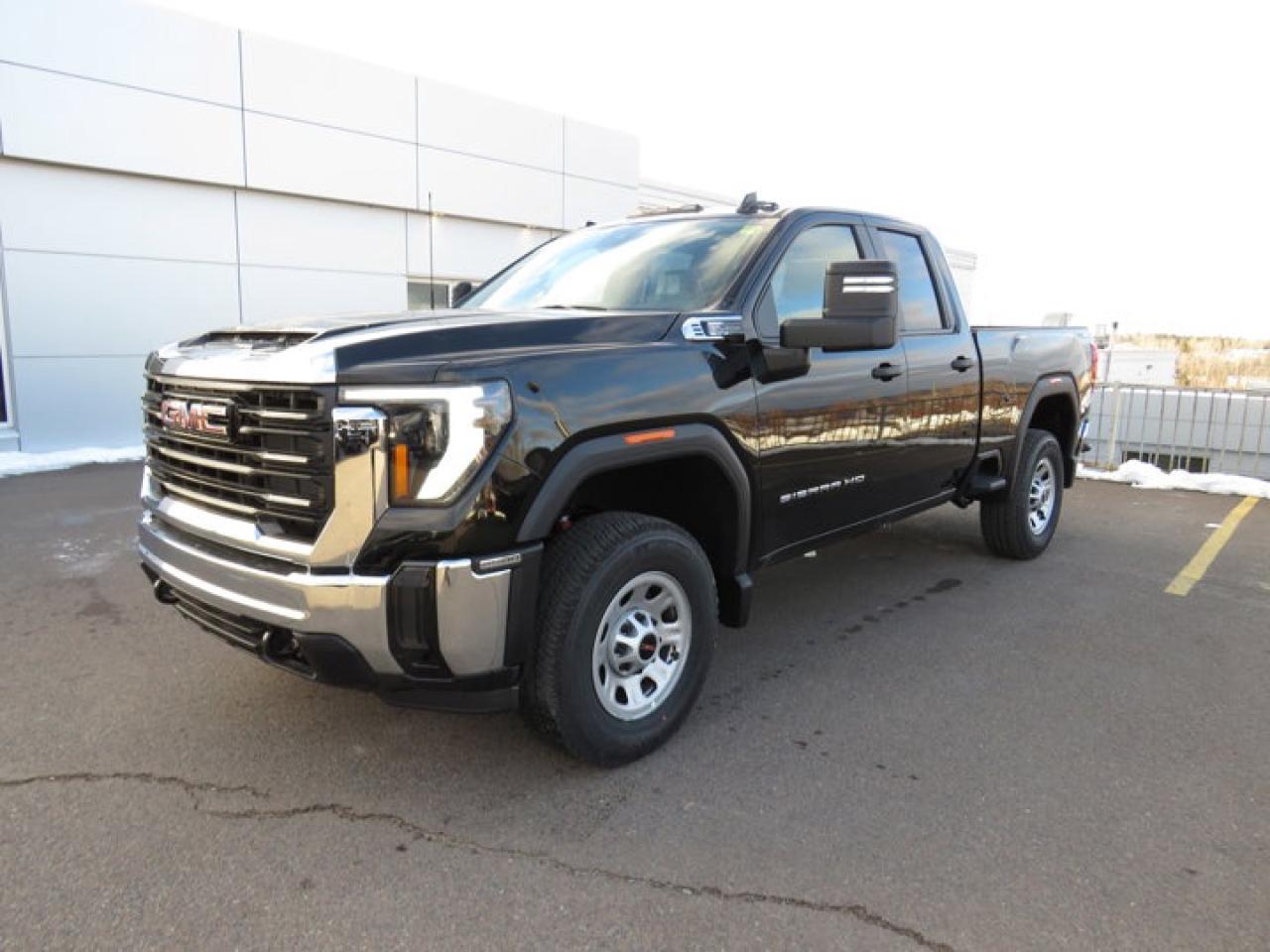 4WD Double Cab 149 Pro, 10-Speed Automatic, Gas V8 6.6L/