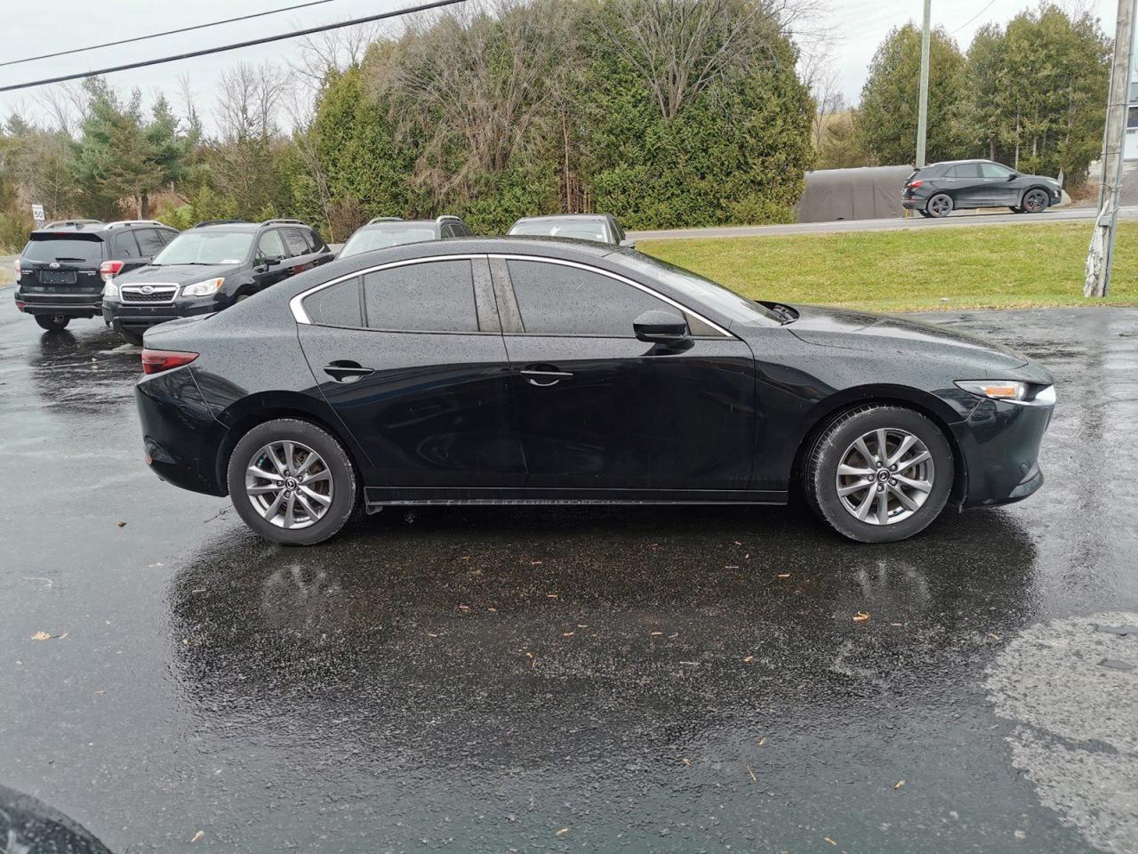 2019 Mazda MAZDA3  - Photo #4