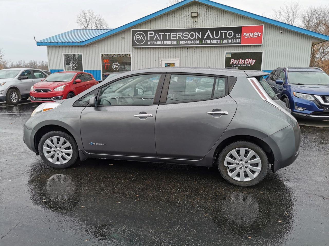 2015 Nissan Leaf S - Photo #8