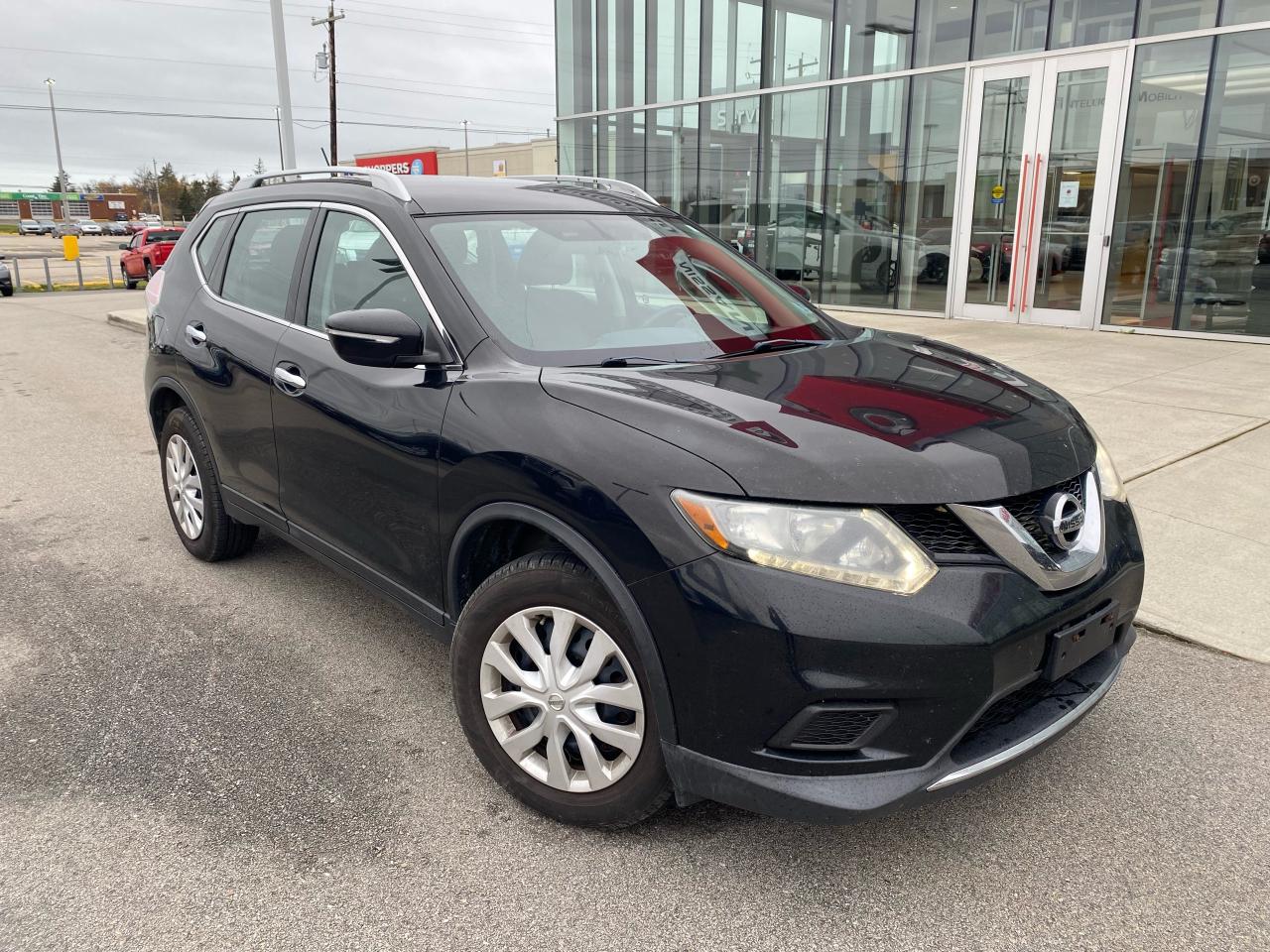 Used 2014 Nissan Rogue S 