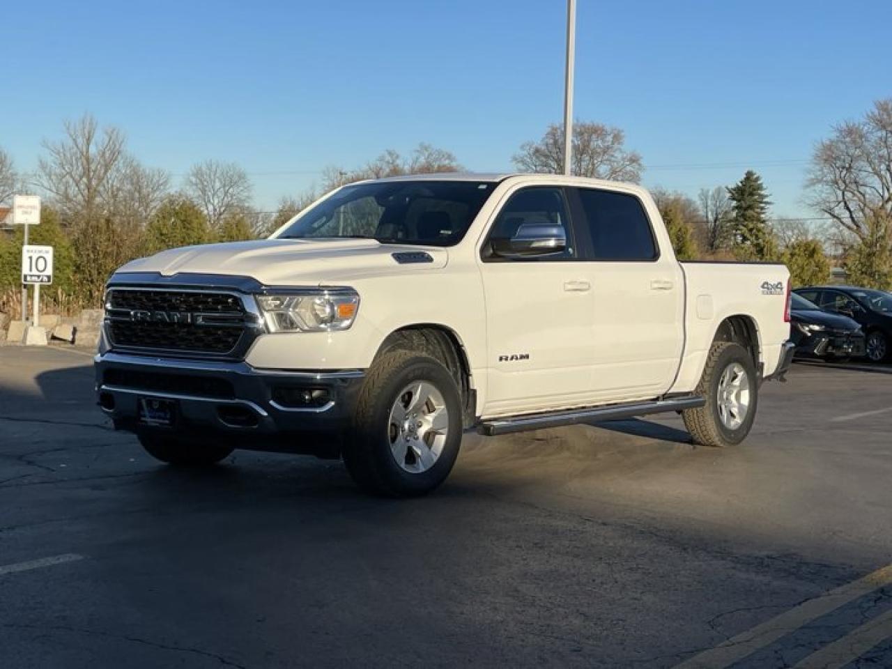 Used 2022 RAM 1500 Big Horn Crew 4X4 | Heated Bucket Seats | Heated Steering | Power Seat | CarPlay + Android for sale in Guelph, ON