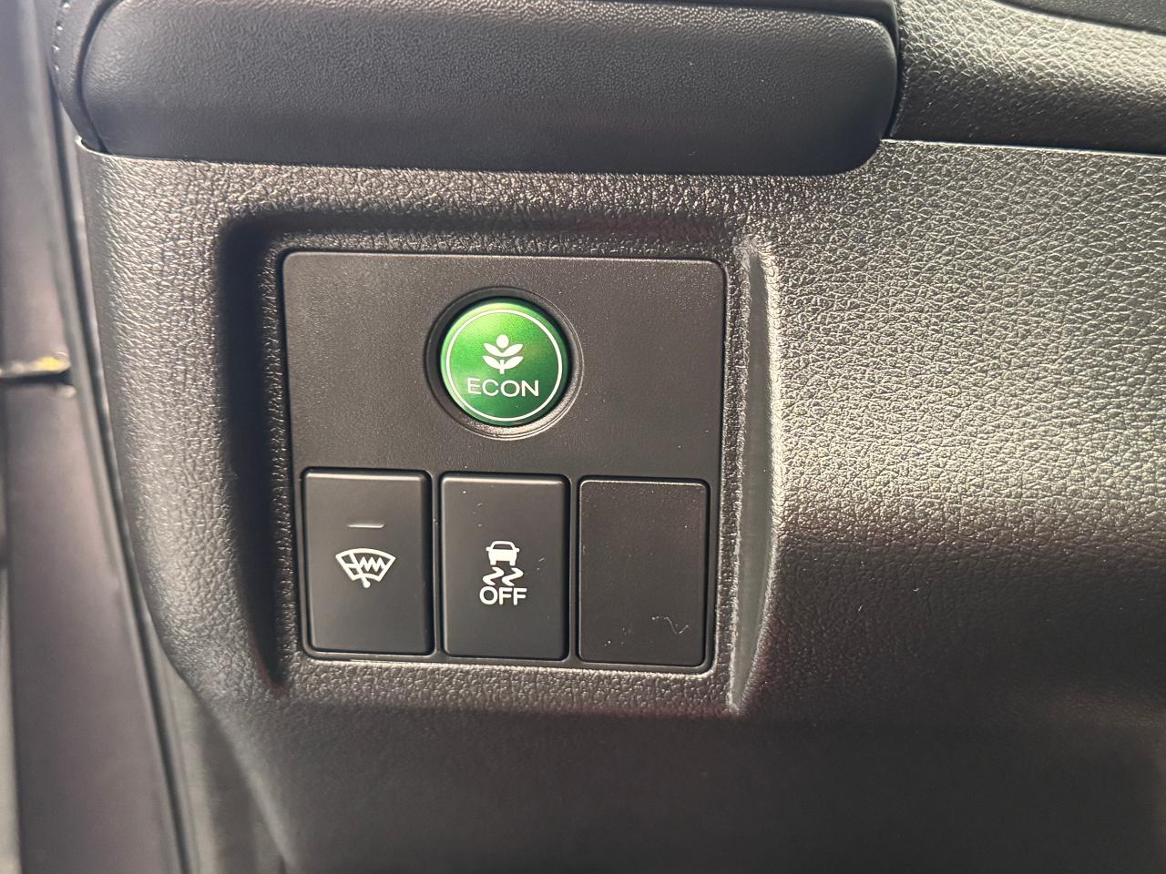 2016 Honda HR-V LX AWD+Camera+Heated Seats+A/C+CLEAN CARFAX - Photo #46