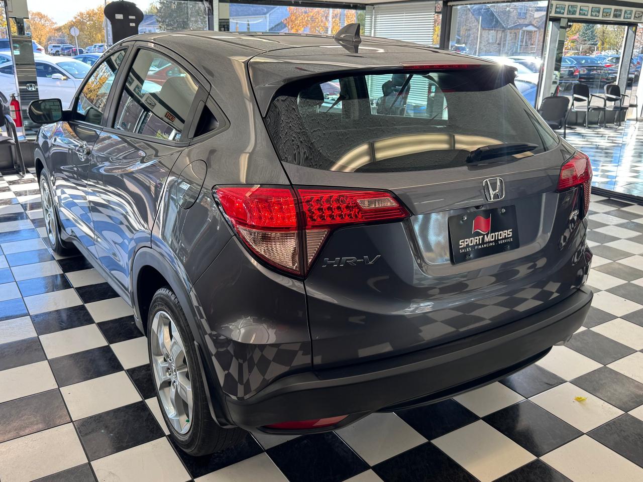 2016 Honda HR-V LX AWD+Camera+Heated Seats+A/C+CLEAN CARFAX - Photo #5