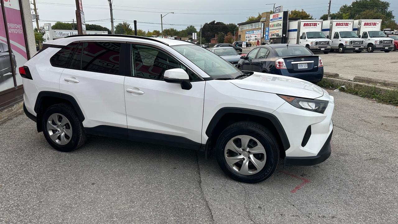 2021 Toyota RAV4 LE AWD Photo3