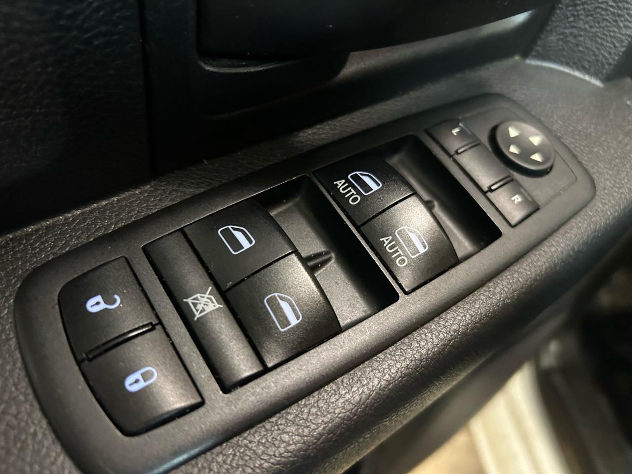 2017 RAM 1500 TRADESMAN - Photo #11